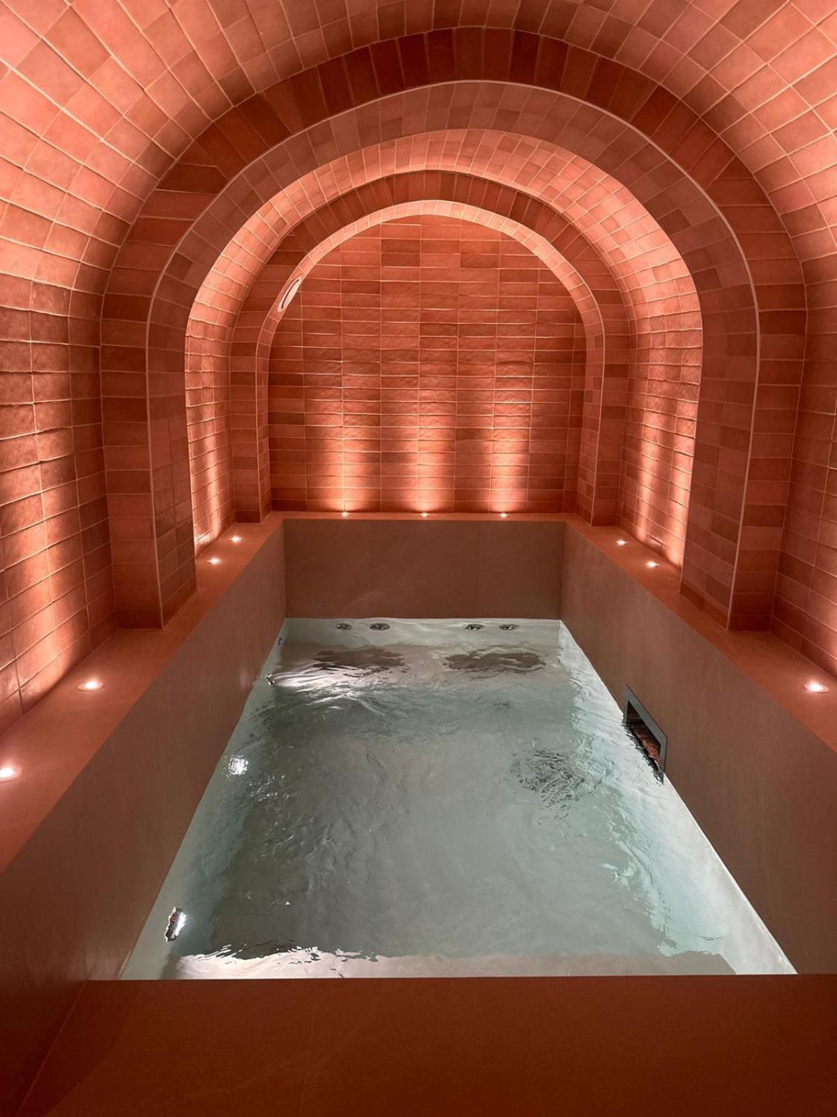 Hotel Ginette A La Folie & Spa Párizs Kültér fotó